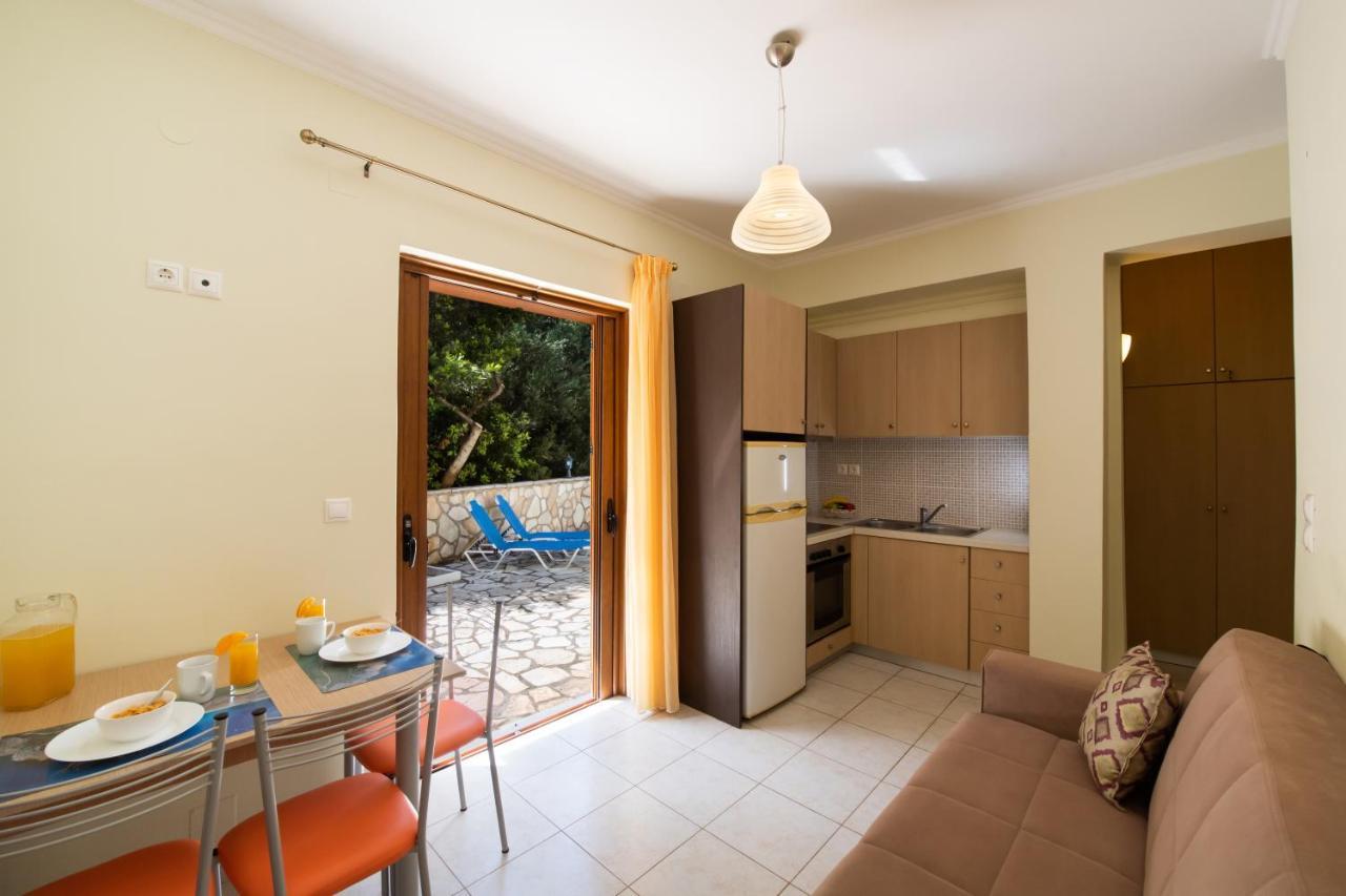 Delphinus Villas-Villa Nikitas Áyios Nikítas Екстериор снимка