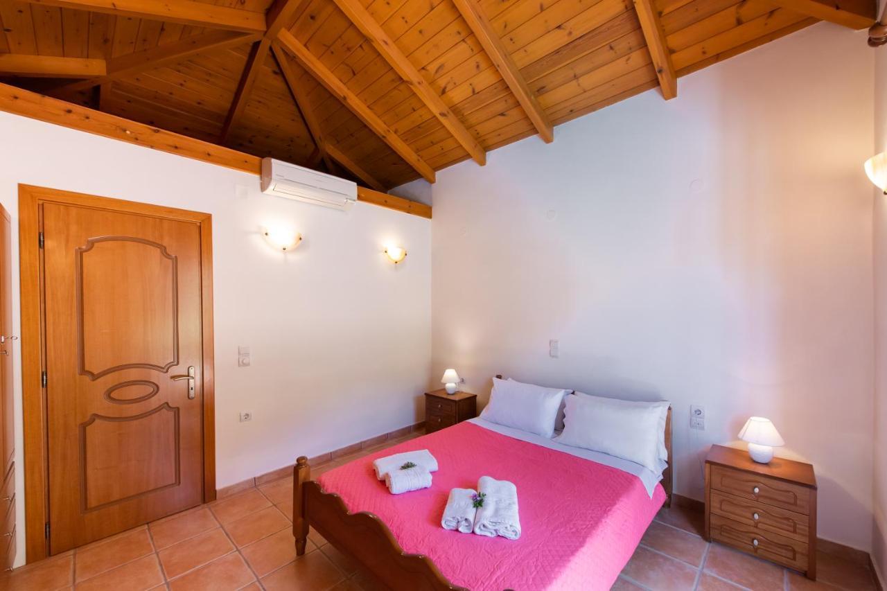 Delphinus Villas-Villa Nikitas Áyios Nikítas Екстериор снимка